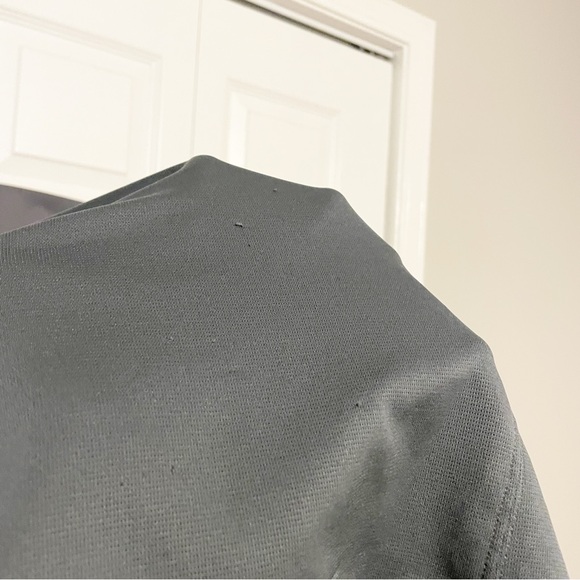 Kuhl Shadow Polo Shirt Size XL Gray Short Sleeve Performance Wicking Outdoor - Picture 8 of 11